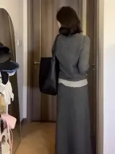 100%ウールニットVネックプルオーバー【秋冬用・配色デザイン・ハーフスカート】（セットアップ対応）