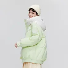 シンプルなデザインの短袖ダウンジャケット【軽量・環境に優しい・女性用】