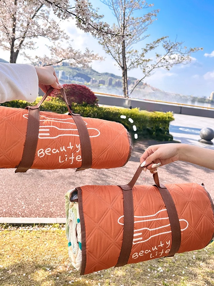 春キャンプで寒さ対策をするなら、防水シートは本当に必要？