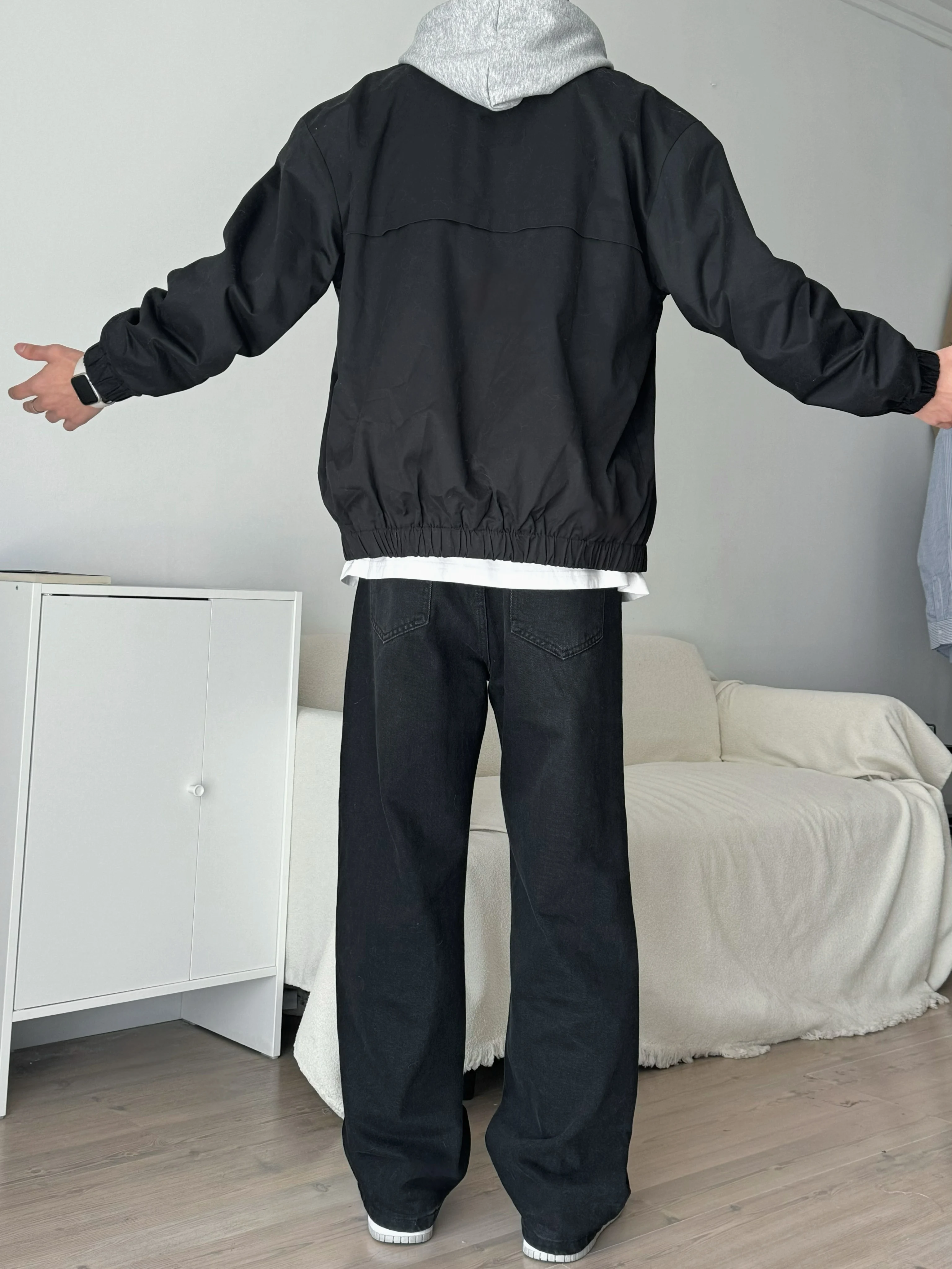 カーゴパンツ メンズ コーデの悩みを解決！ヴィンテージデニムの実際の使い方