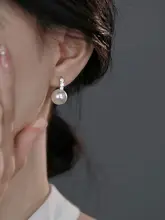 925純銀製 パールイヤリング【韓国風・ラウンドデザイン・高級感・ジルコニア】