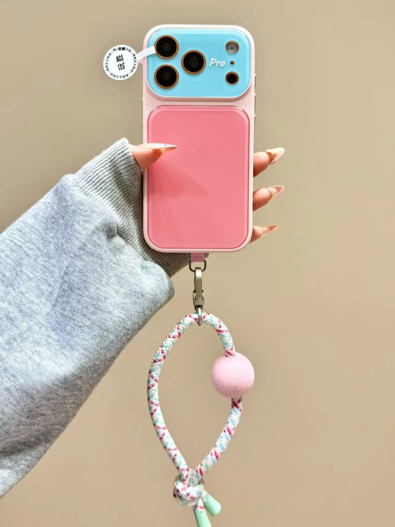 iPhone SEとiPhone 8のサイズは同じですか？どちらが持ち運びやすいのか、実際の使い勝手を比較してみた
