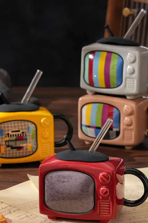 レトロテレビデザインの陶器マグカップ【ユニークな家庭用・創意工夫】