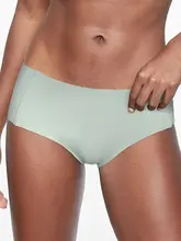 極上の柔らかさのヨガ用ショートパンツ【速乾・シームレス・女性用】（セットアップ対応）