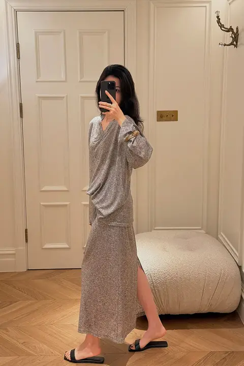 軽やかなデザインのハイエンド文学スタイル 半袖トップスとロングパンツ【春夏用・女性用・おしゃれ】（セットアップ対応）