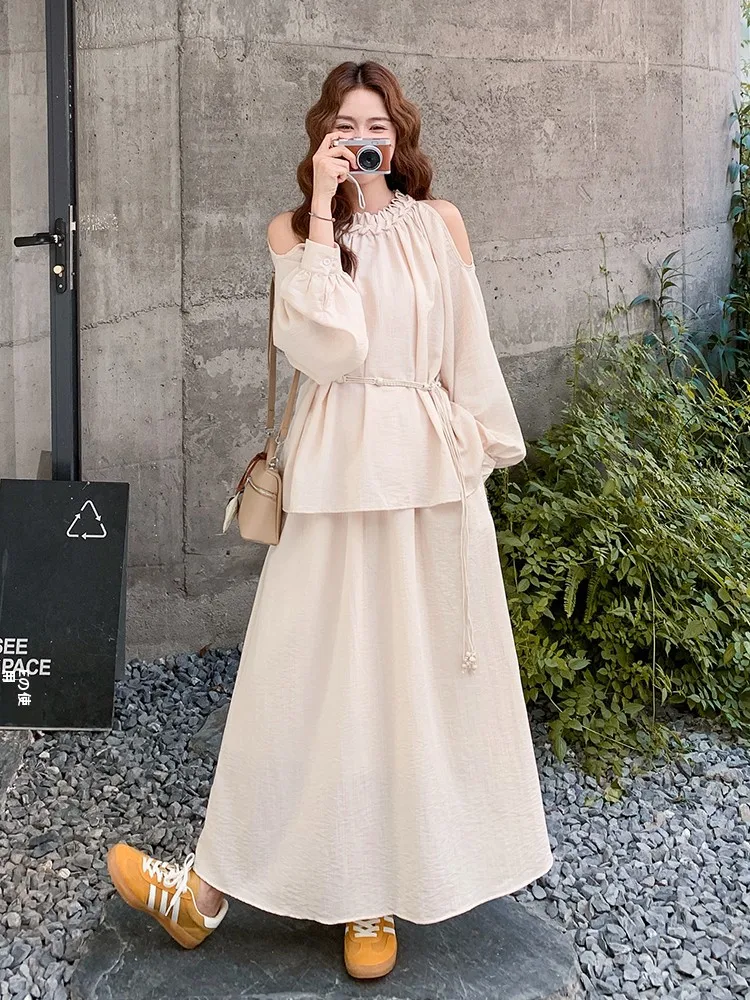 今日の服装レディースで迷ったら、この杏色のオフショルダードレスが救う！