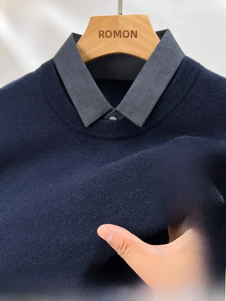 ニットの下にシャツを着るとき、どんなシャツがベスト？
