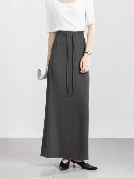 フレンチデザインのグレー女性用ロングスカート【高腰・薄手・Aライン】