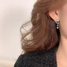 ジルコニア付きアシンメトリーモチーフピアス【月とハートデザイン・925銀製・女性用】