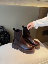 エレガントなデザインの厚底ショートブーツ【ニット口・レザー・イギリス風】