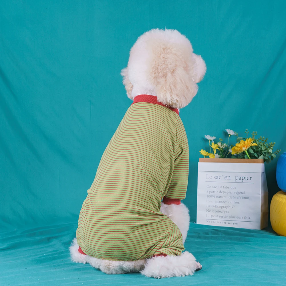 大型犬の服：ダブルサイドフリースストライプジャケットの秋冬対応と耐久性解析