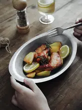 ヴィンテージステンレス製ディーププレート【カレー皿・サラダ用・アウトドアキャンプ用】