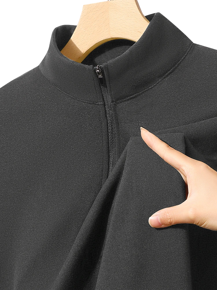 黒Tシャツを羽織るなら、どんなアイテムが最適なのか？