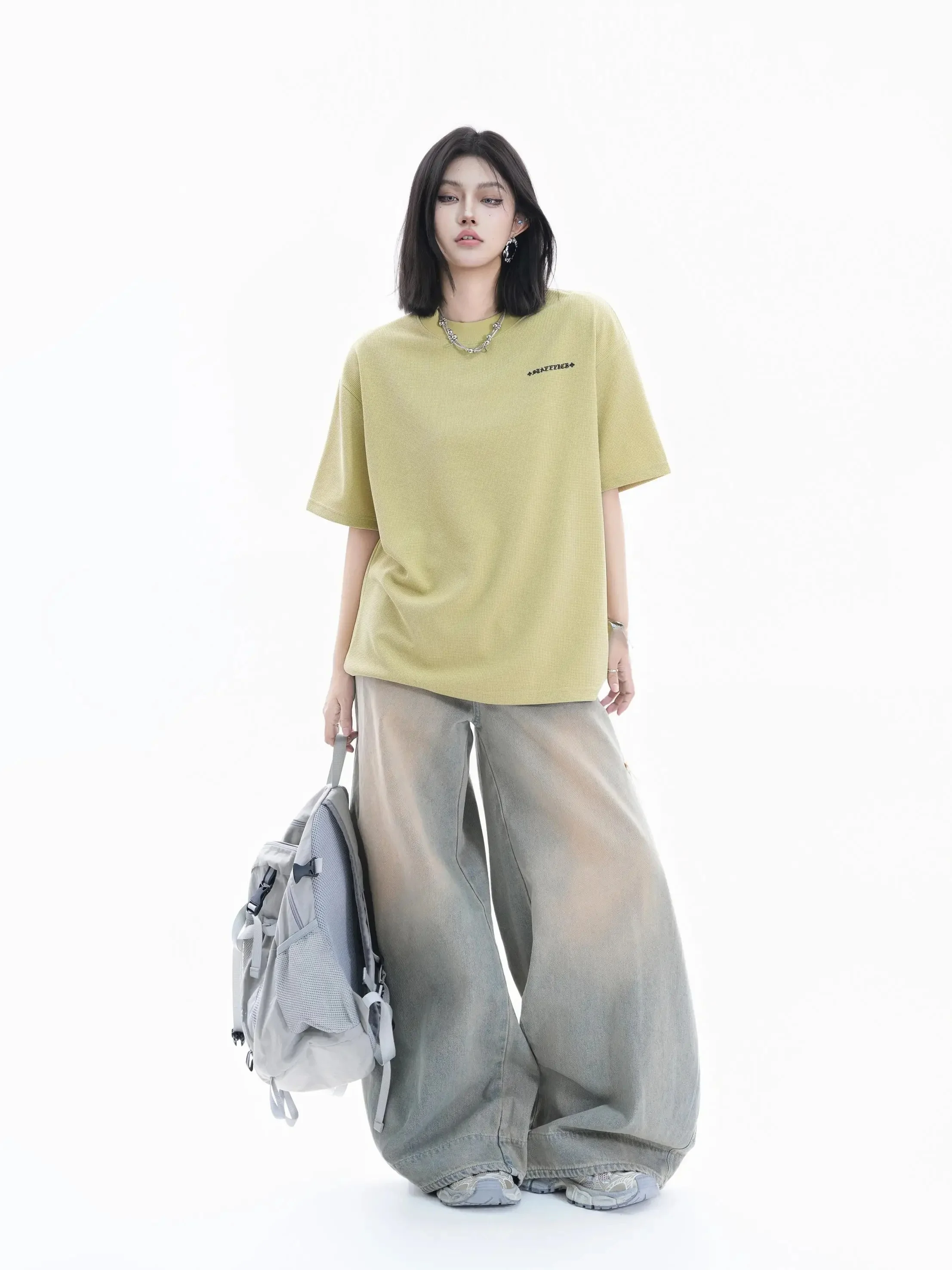 ピチピチ tシャツとは？球球デザインのヴィンテージ風プリントTシャツの実際の特徴と使い方