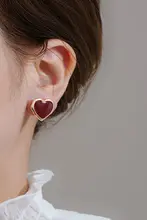 レトロな赤いハート型イヤリング【滴釉・軽やかで高級感】