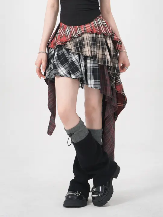 魅力あふれるデザイン！Y2Kスタイルの不規則なチェック柄ミニスカート【女性用・甘辛風】（セットアップ対応）