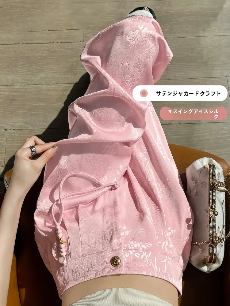 女性服の選び方を徹底解説！2025年春から2026年夏にかけて注目すべき3つのアイテムと、着こなしの実践ノウハウ