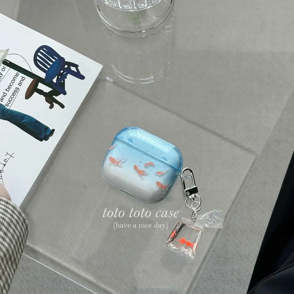 エアポッズプロ用 半透明ブルーフィッシュデザインケース 【フィッシュチャーム付き・Apple 1/2/3代用・ワイヤレス保護カバー】