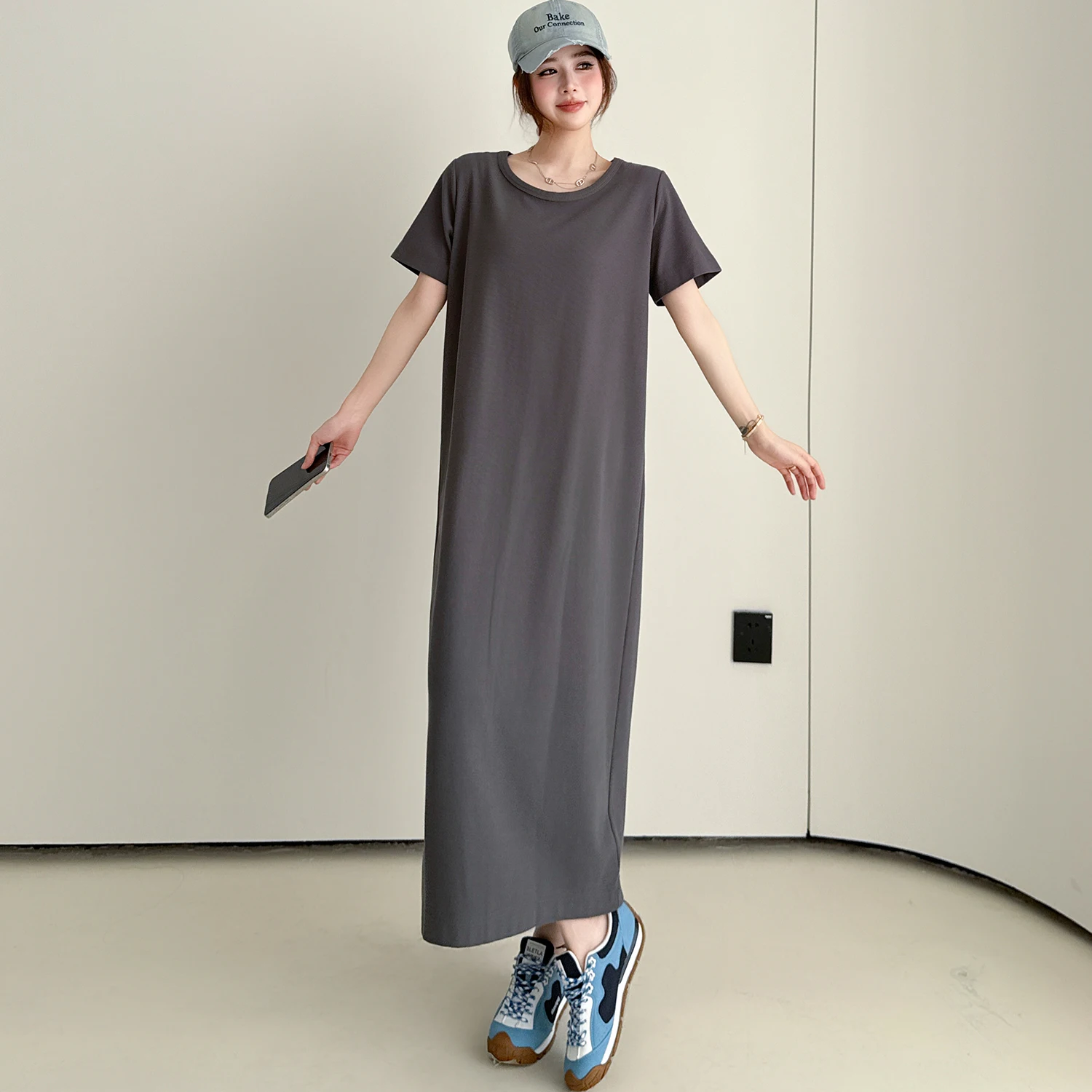 150cm服 大人：感のあるシンプルなカジュアルTシャツワンピースの実用性と着用シーン
