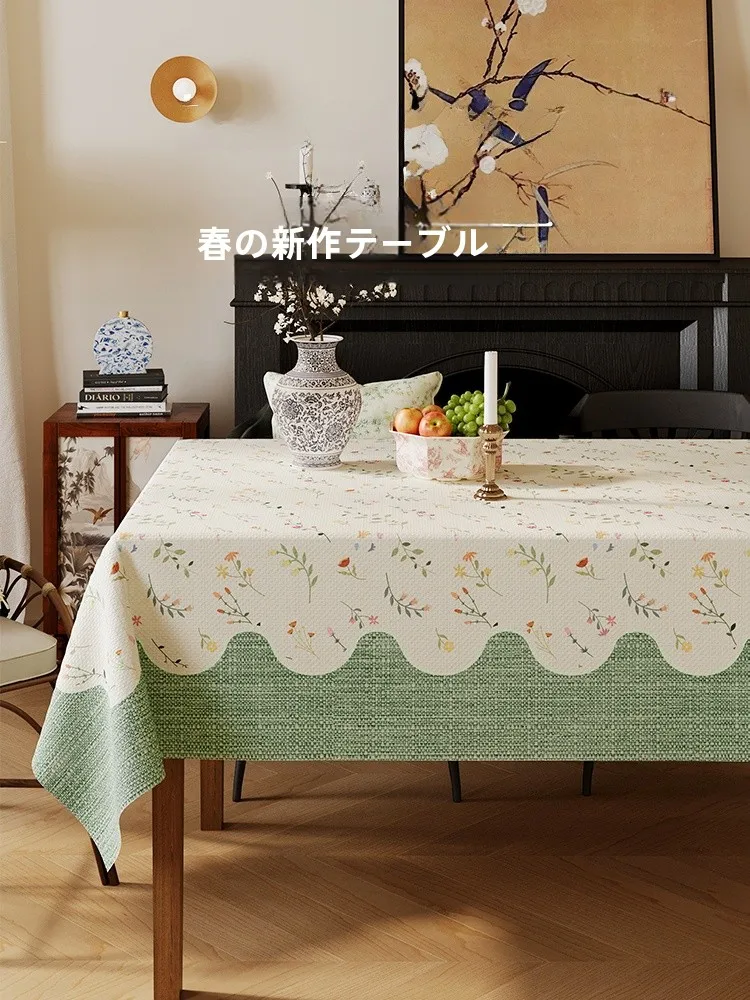 茶色のダイニングテーブルはどんなもの？一人暮らしに最適な自然な雰囲気を演出する方法とは？
