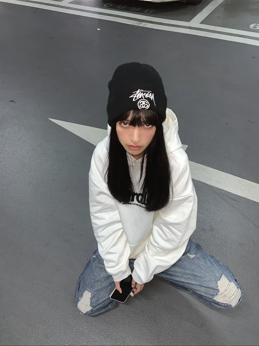 オーバーサイズパーカーPrale Nserious：ゆったりシルエットとカジュアルスタイルの実用性解析