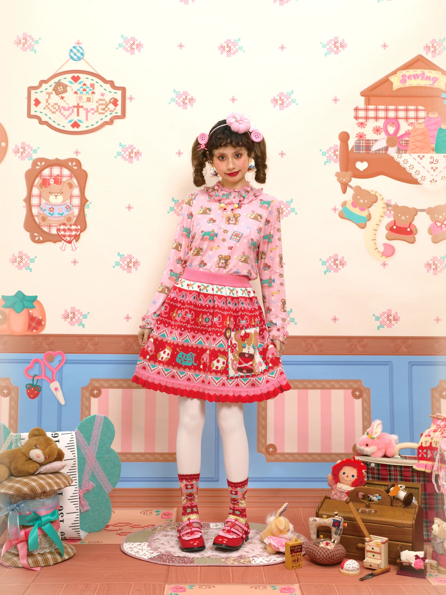 赤色フェアアイランド柄ニットフリルスカート：おしゃれなドールデザインで日常を彩る