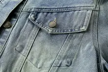 アメリカンレトロデニムの春秋向けブラウスとハイウエストワイドパンツ（セットアップ対応）