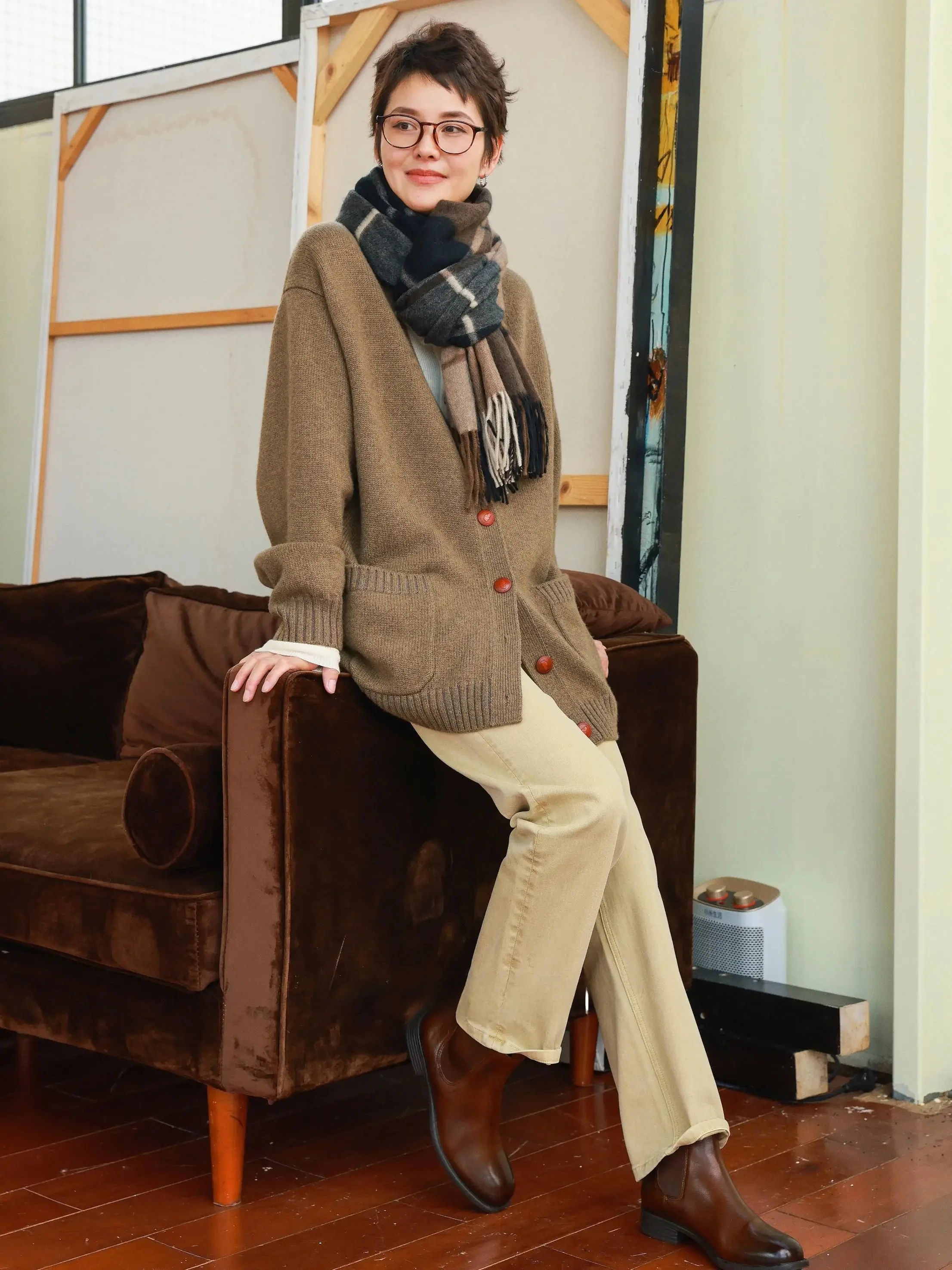 ms didion デニムパンツ モカカラー：スリムフィットで四季通用の日常スタイル