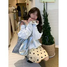 ドット柄のウエストゴム付きハーフスカート【Aライン・スタイル・ミディ丈】
