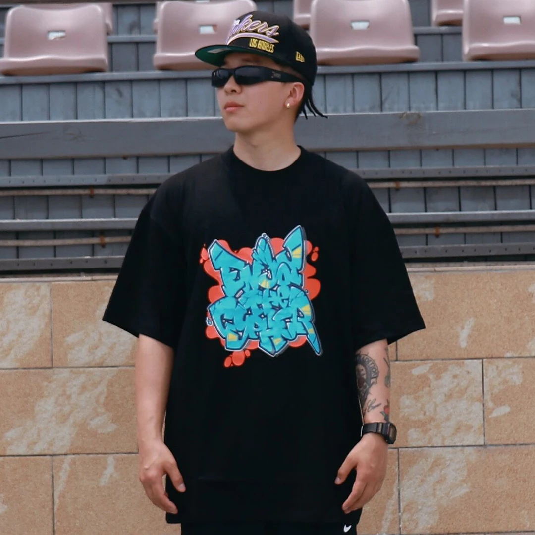 東京ストリートファッションで失敗しないTシャツは？