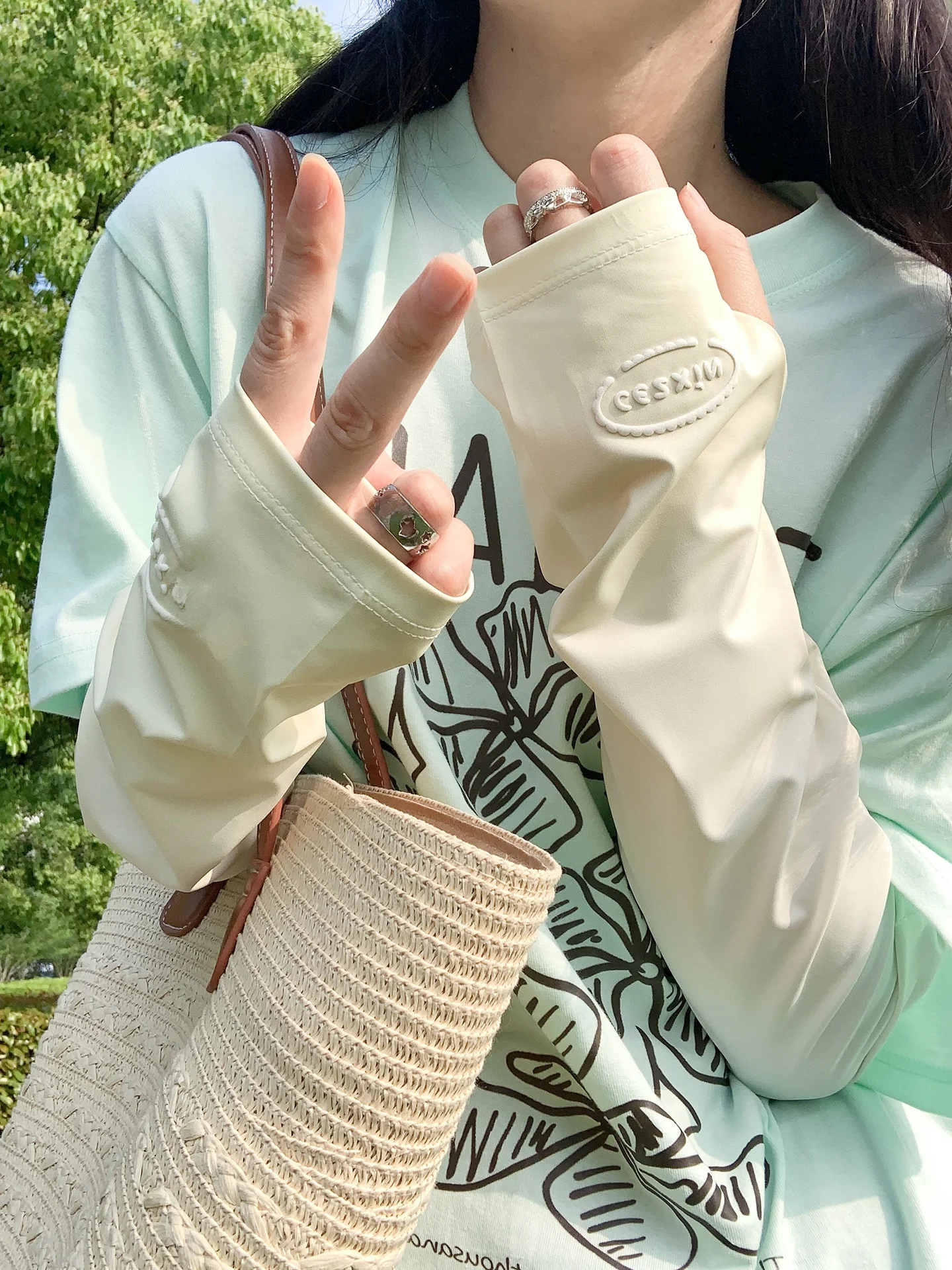 涼感アイスシルク日焼け防止アームカバー：通気性とUVカットのバランスを実証