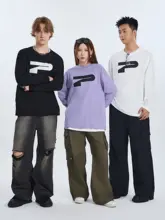 P字模様のプリント長袖Tシャツ【クルーネック・メンズ・ゆったりデザイン】