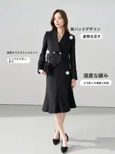 米白色の女性用スーツジャケット【フィット感抜群・ビジネスシーンに最適】（セットアップ対応）