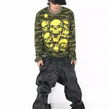 手作りワックス刺繍のスウェットパンツ