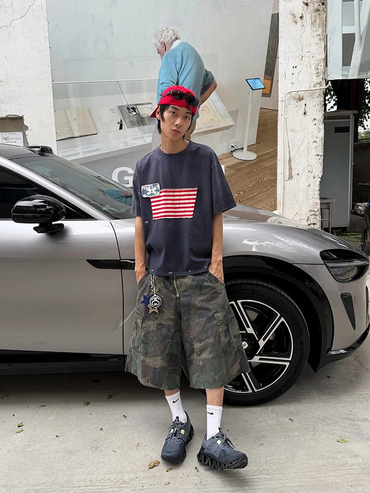 色褪せたTシャツは本当にダメなのか？それとも、むしろ“生きている”証拠なのだろうか？