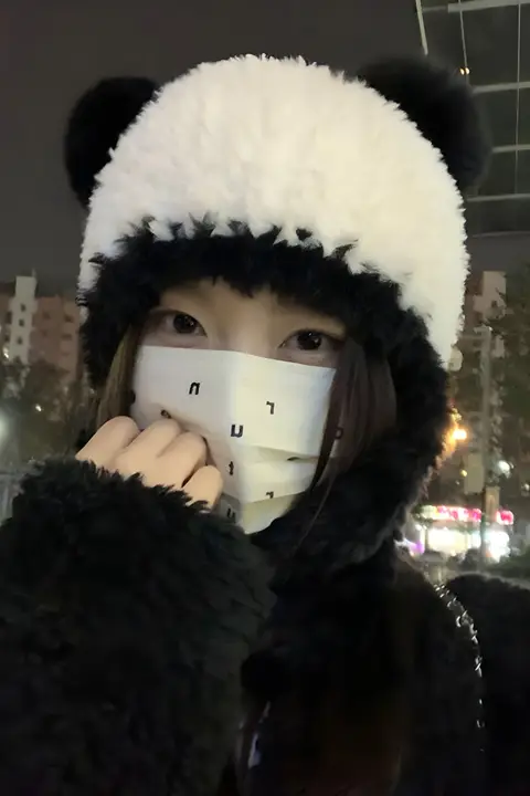 可愛らしいパンダ耳のふわふわ毛糸帽子【秋冬用・保温・耳カバー】