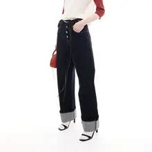 深い青の折り返しデザインのストレートデニムパンツ【春秋用・レディース】