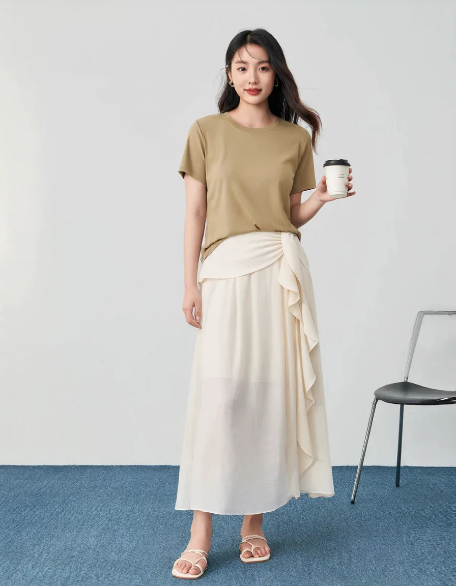 ストリートファッションの本質とは？ハーフジップTシャツで学ぶ自然なスタイル