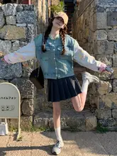 デザイン性のあるデニム切替ショートジャケット【刺繍入り・春用・女性用】