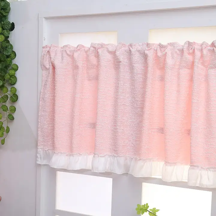 可愛い刺繍入りのピンクミニカーテン【カフェスタイル・短め・小窓用】