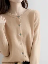 ゆったりとしたデザインのオープンカーディガン【ラウンドネック・長袖・ショート丈・黒】