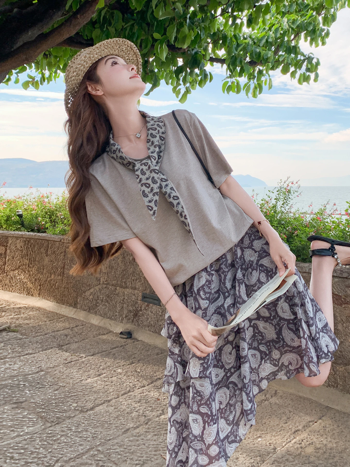 25歳の女性が今夏に選ぶべきカジュアルファッションは？
