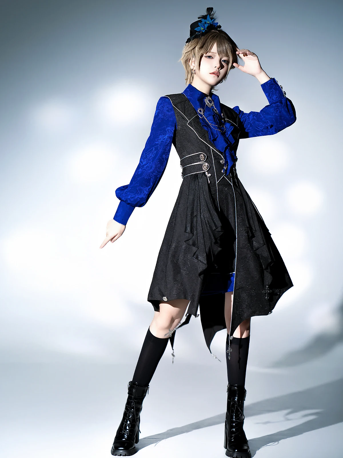 舞台観劇に着る服装は、本当に「カジュアル」でいいの？