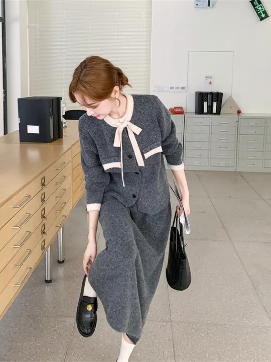 リボン付きグレーウールスカート【女性用・春秋・お洒落コーデ】（セットアップ対応）