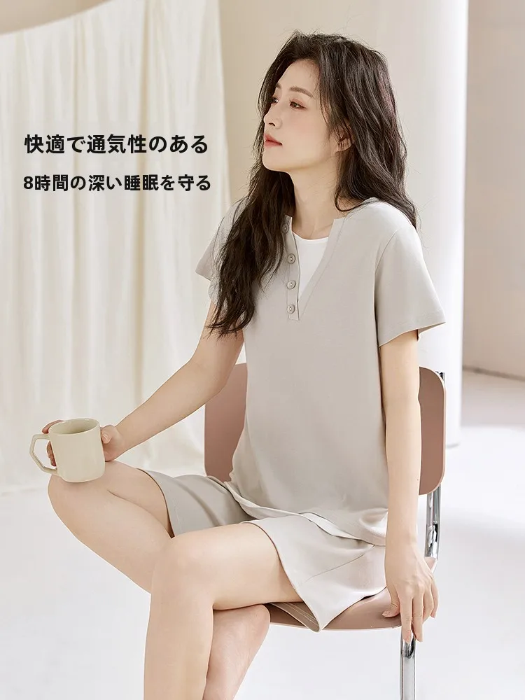 最高気温21度のとき、本当に涼しい服はどこにいるの？
