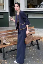 深い青色の上質なトップス【カジュアル・・細身効果】（セットアップ対応）