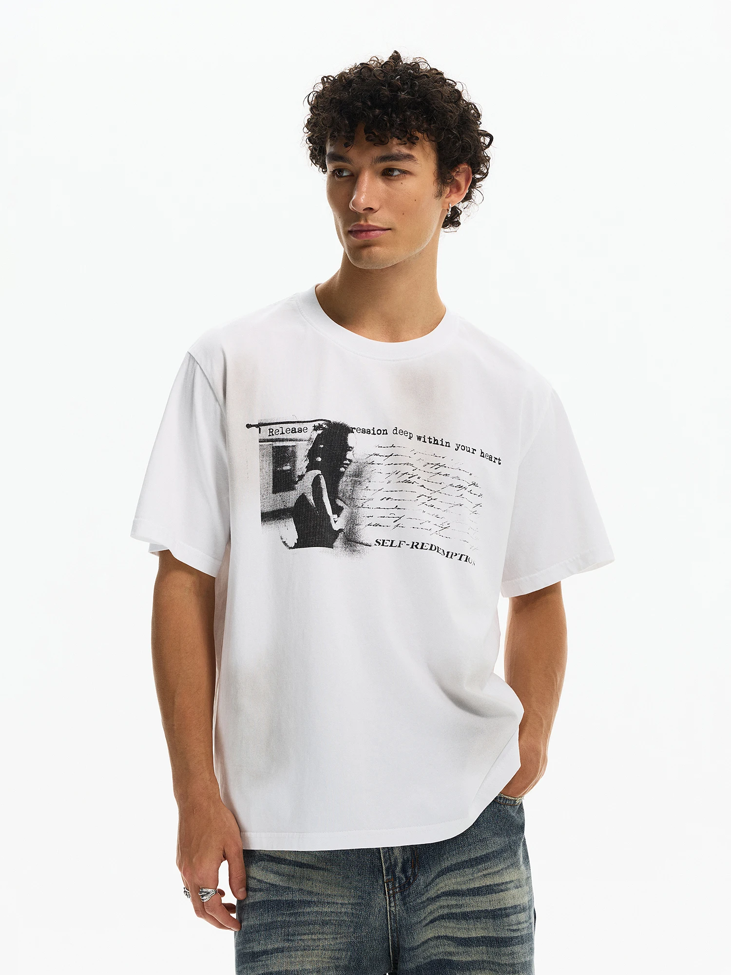 tシャツに油染みや黄ばみが起きるの？ヴィンテージ風のダメージ加工Tシャツでどう対処する？