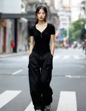 美式復古Vネック刺繍Tシャツ【レディース・短袖・タイトフィット・セクシー】