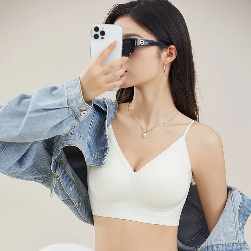 「垂れ乳を防ぐブラ」は本当に効果的？夏でも快適に使える「薄型ノンワイヤー」が今、注目されている
