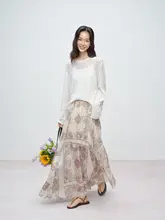 感のある透かし柄ニットトップス【女性用・ラウンドネック・夏用・フェミニンデザイン】